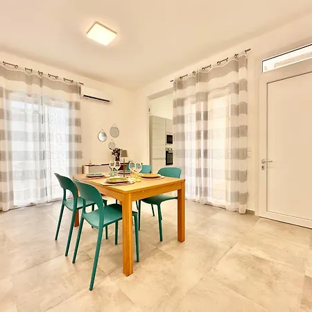 Zàgave A 200 Mt Dal Mare Alcamo